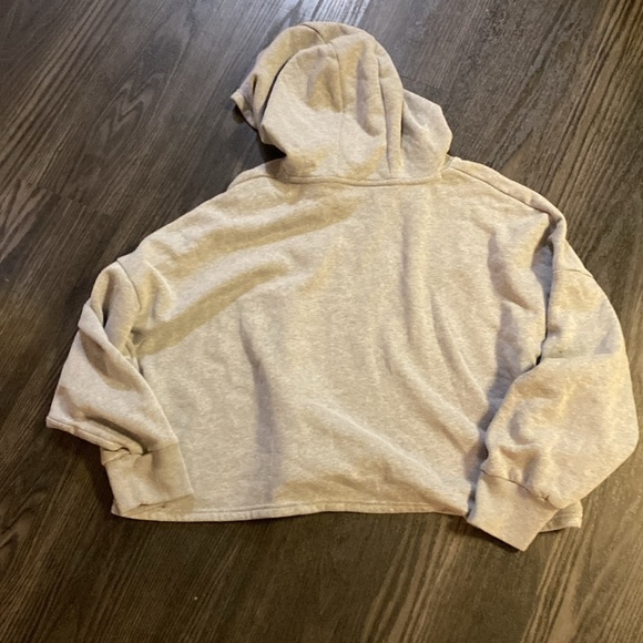 🍍Under Armour the Rock series crop hoodie🍍size large🍍U1 - Picture 4 of 4